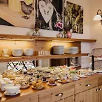 Gaestezimmer & Weingut Gamser