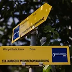 Gaestezimmer & Weingut Gamser Alojamento de Acomodação e Pequeno-almoço Leutschach