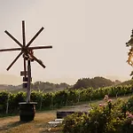 Alojamento de Acomodação e Pequeno-almoço Gaestezimmer & Weingut Gamser Leutschach