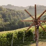 Gaestezimmer & Weingut Gamser Alojamento de Acomodação e Pequeno-almoço Leutschach
