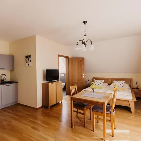 Gästezimmer&weingut Gamser Frühstückspension Leutschach