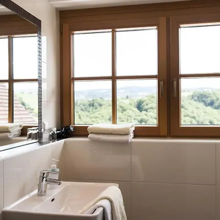 Bed & Breakfast Gaestezimmer & Weingut Gamser 3*