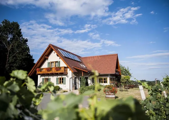 Gaestezimmer & Weingut Gamser Bed and Breakfast