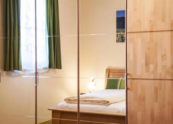 Gaestezimmer & Weingut Gamser