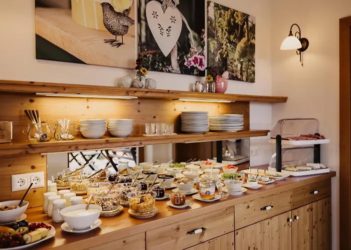 Gaestezimmer & Weingut Gamser